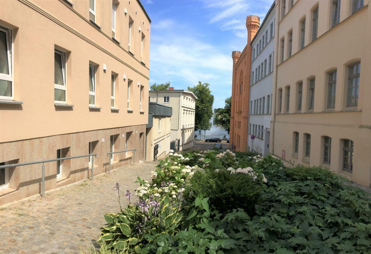 Schwerin Apartment Am Pfaffenteich Esterno foto